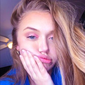 Meet your Posher, Jacqueline